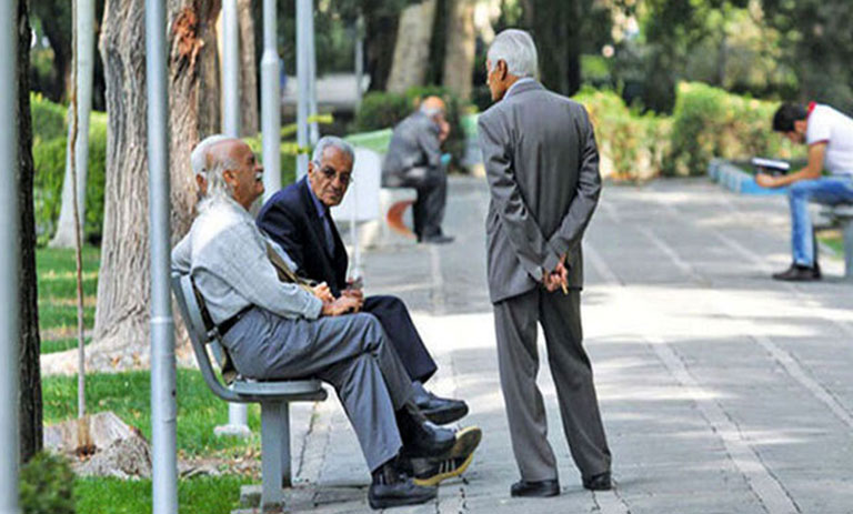 آیا با پیشنهاد افزایش سن بازنشستگی موافقت می شود؟